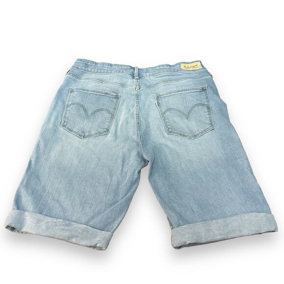 Levi’s White Tab Cuffed Bermuda Shorts Womens Size 10 Light Wash Rolled Jorts - Picture 3 of 7